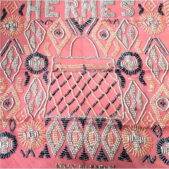 HERMES Carre 70 Scarf  100% Silk - Picture 2 of 5